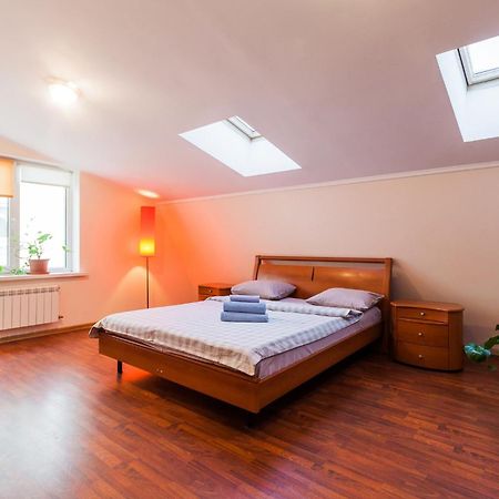 Apartment At Malaya Zhytomyrska 5 เคียฟ ภายนอก รูปภาพ