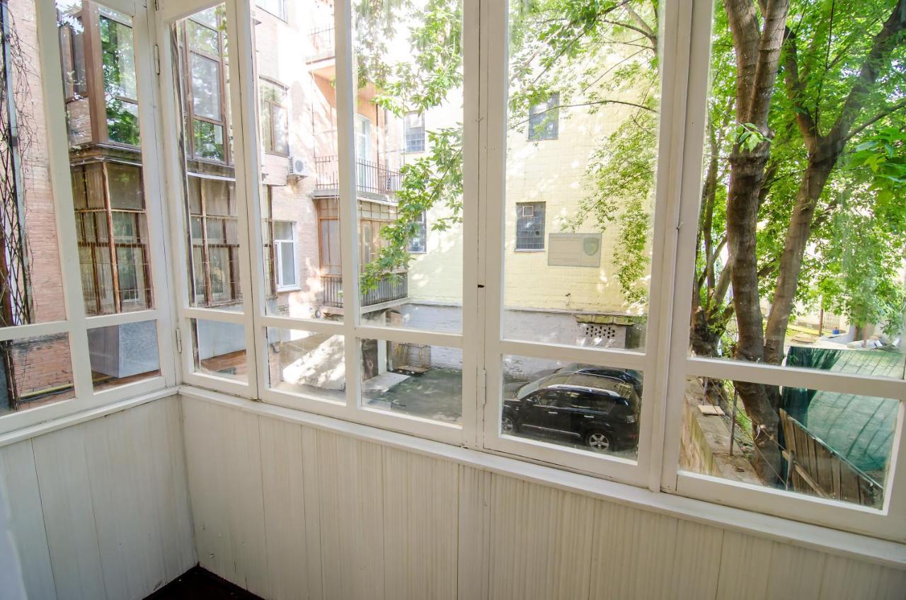 Apartment At Malaya Zhytomyrska 5 เคียฟ ภายนอก รูปภาพ