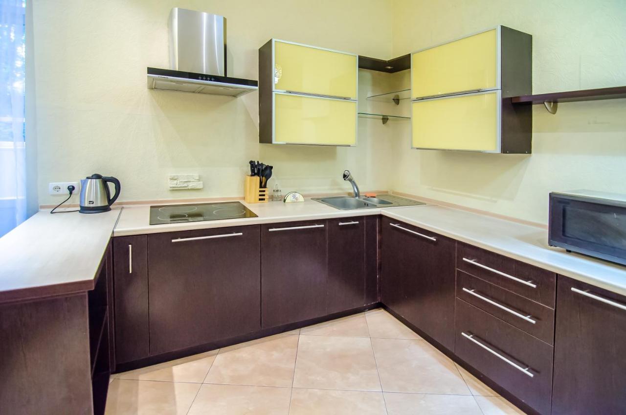 Apartment At Malaya Zhytomyrska 5 เคียฟ ภายนอก รูปภาพ